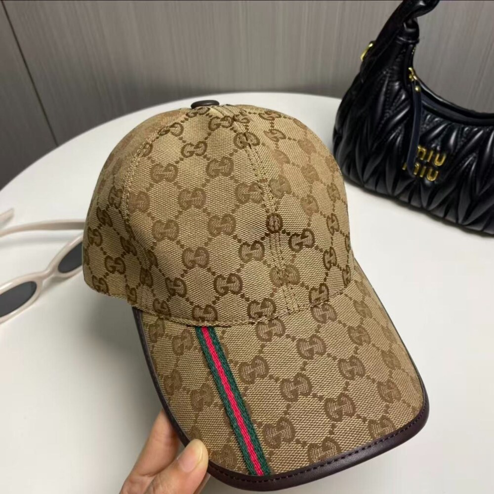 Gucci GG Canvas Baseball Cap with Web Stripe - Picture 4 of 4